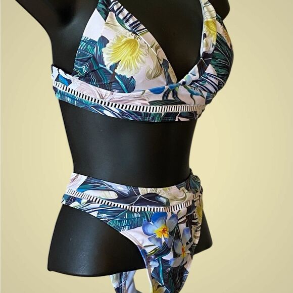 Sanctuary Paradise bikini triangle top high waist bottom tropical print NWT M. - Picture 5 of 14